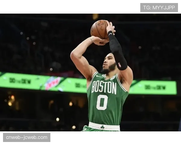 塔图姆已开始5v5对抗训练,凯尔特人等待其100%恢复 塔图姆已开始5v5对抗训练,凯尔特人等待其100%恢复